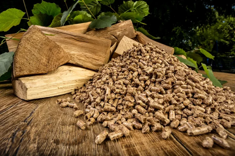 High density and calorific wood pellets